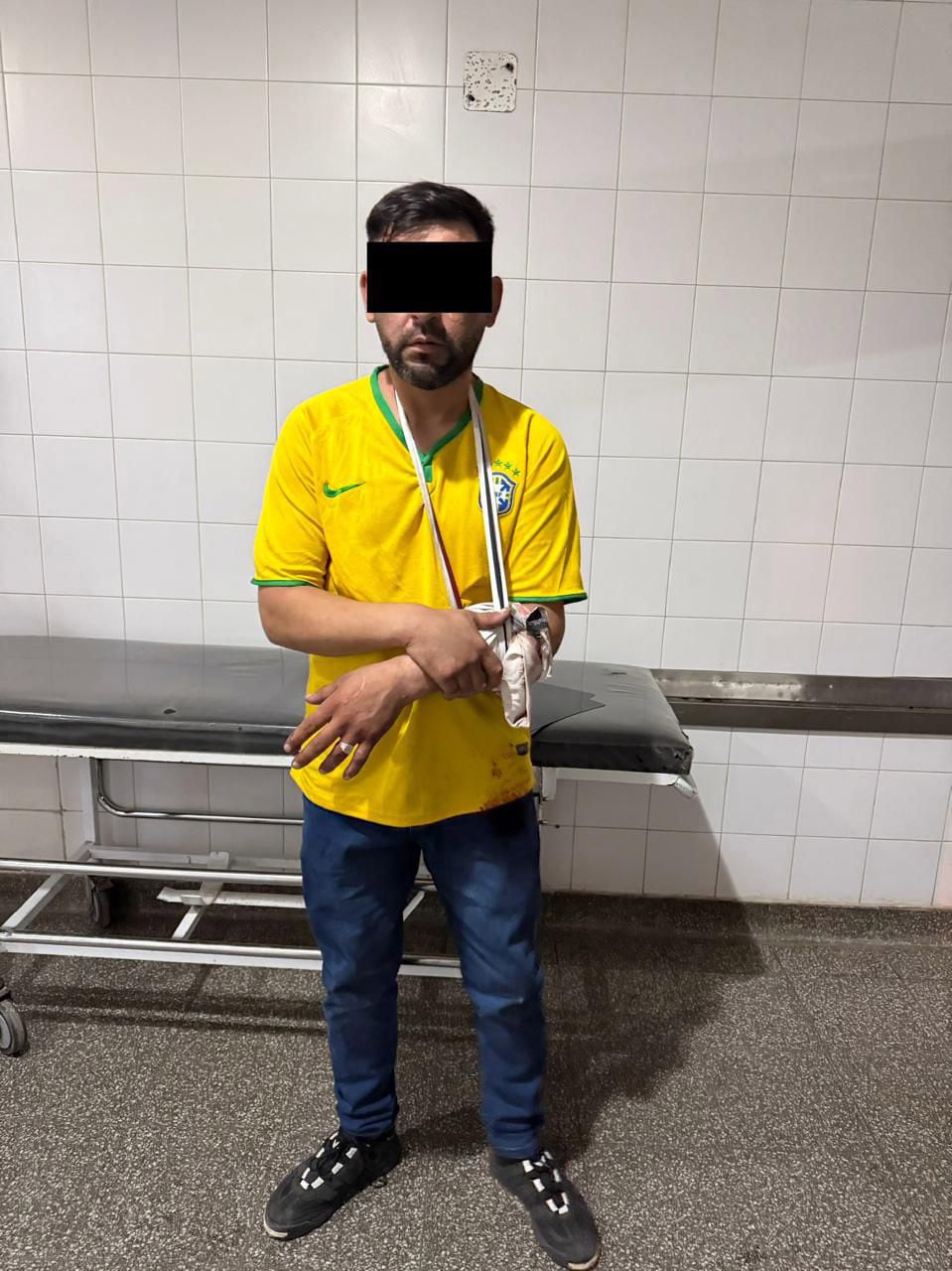 El delincuente herido en el brazo y detenido