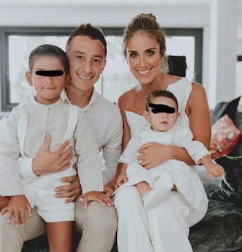 Tienen dos hijos: Maximiliano y