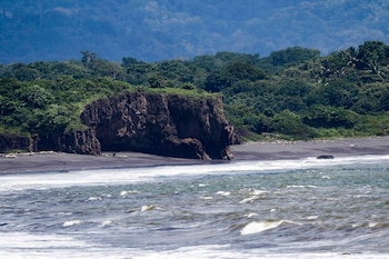 El Niño podría elevar hasta 30 centímetros el nivel del mar en las costas de Costa Rica, según el análisis del MIO-Cimar de la Universidad de Costa Rica. (EFE/ Jeffrey Arguedas/Archivo)