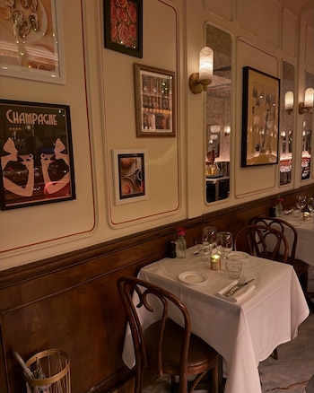 La decoración neoyorquina del restaurante