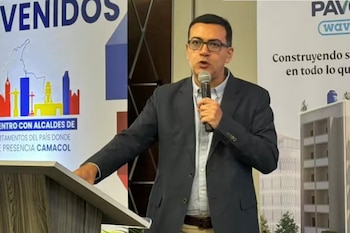 Julián Buitrago defendió su trayectoria en el sector financiero y su experiencia en la Secretaría de Planeación de Pereira. - crédito Camacol