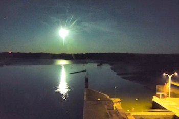 Imágenes del meteorito cruzando el