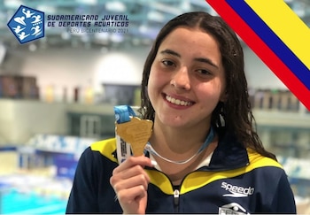 Jimena Leguizamón, récord sudamericano en los 200 metros espalda Sub-18. Foto: IDRD