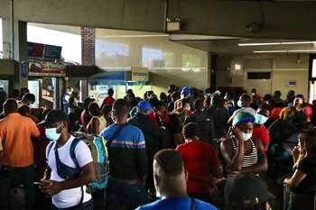 Migrantes Haitianos atrapados en la