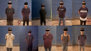 Ejército detiene a 10 sujetos con arsenal y vehículos en Culiacán, Sinaloa