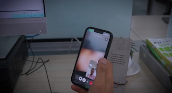 Los delincuentes operan por plataformas de mensajería instantánea y aprovechan la respuesta a una videollamada desconocida - crédito Secretaría de Seguridad de Bogotá