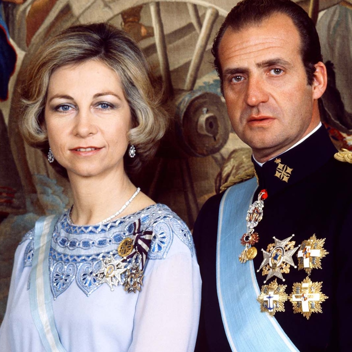 Una dama de alta sociedad y un papelón internacional: la noche en que le robaron la capa a la reina de España en Buenos Aires - Infobae