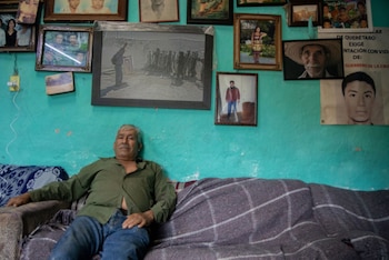 Margarito Guerrero padre de Johosivani Guerrero de la Cruz fue reclutado por el narco para trabajar en plantaciones de marihuana por eso cree que su hijo pudo ser secuestrado para lo mismo Foto: Foto: Centro de Derechos Humanos de la Montaña Tlachinollan/Lenin Mosso