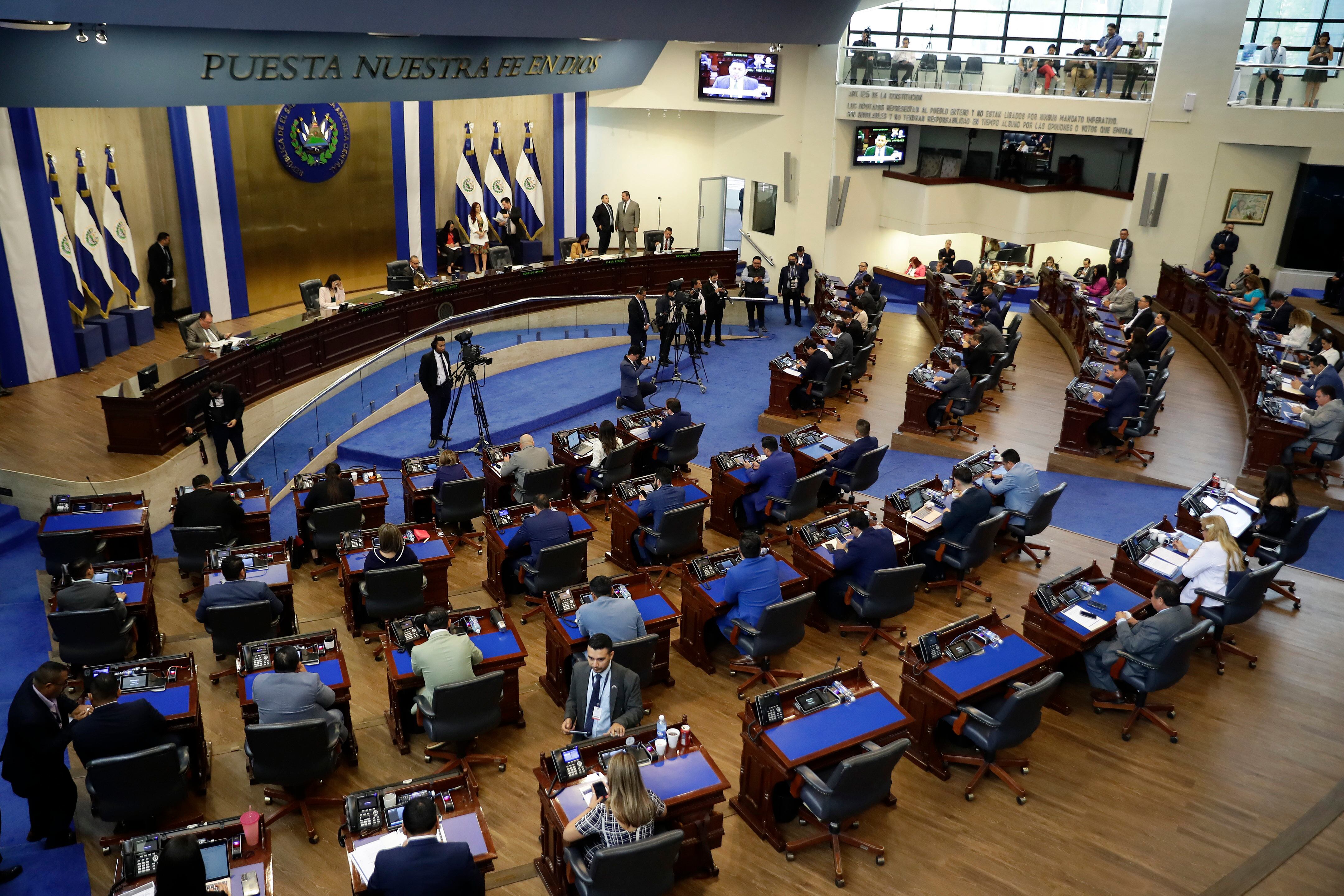 El Congreso de El Salvador aprobó una reforma constitucional que permite la reelección presidencial indefinida (EFE/ Rodrigo Sura)