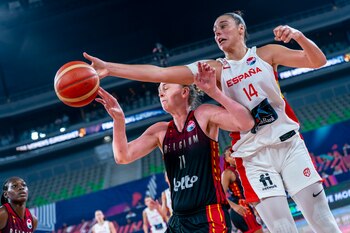 Raquel Carrera intenta hacerse con