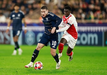 Emiliano Buendía fue titular en