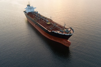 Oil tanker