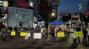 Vecinos continuarán cierre en Insurgentes
Crédito: