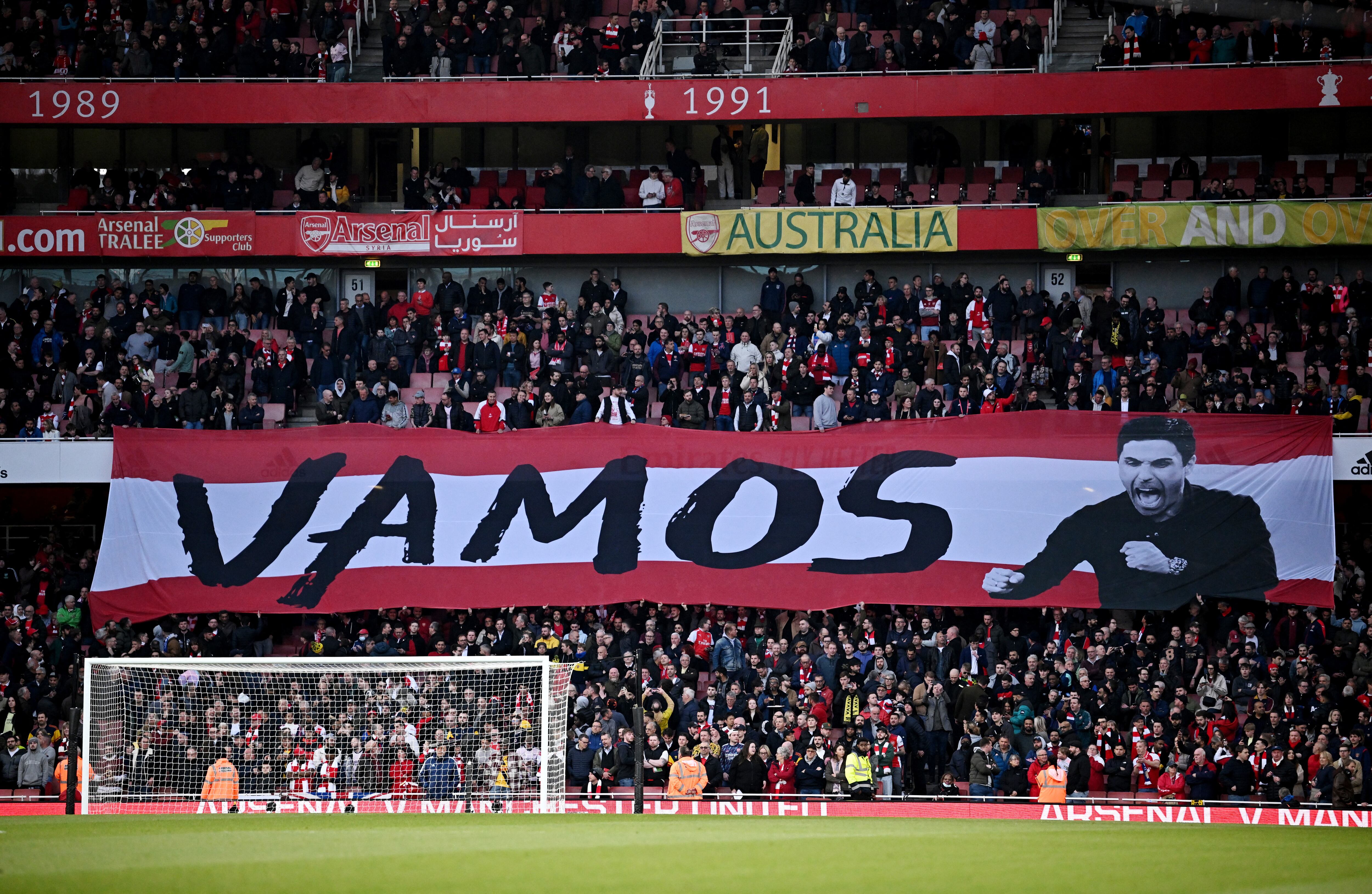 El Arsenal de Arteta busca convertir la motivación simbólica en hábitos sostenibles para consolidar una identidad psicológica de elite (REUTERS/Dylan Martinez)