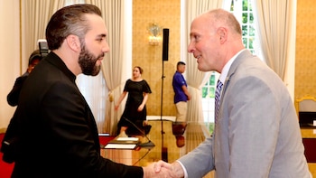 Congresistas Bernie Moreno y John