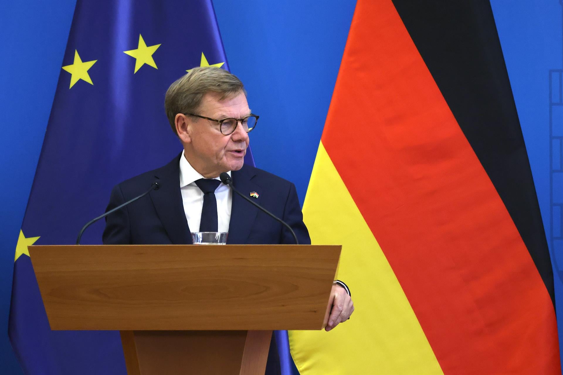 Alemania pide a Putin que muestre "voluntad de paz y negociación" para un acuerdo en Ucrania