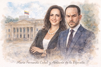 Ilustración acuarela de una mujer y un hombre, vestidos formalmente, frente a un edificio con columnas y la bandera de Colombia. Con nombres escritos.