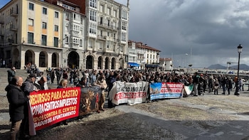 Traslados tres menores del centro