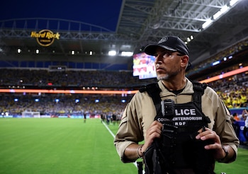La nueva normativa de la FIFA en el Mundial 2026 impacta de forma directa en la experiencia de los hinchas al ingresar a los estadios de Norteamérica (REUTERS/Agustin Marcarian/Archivo)