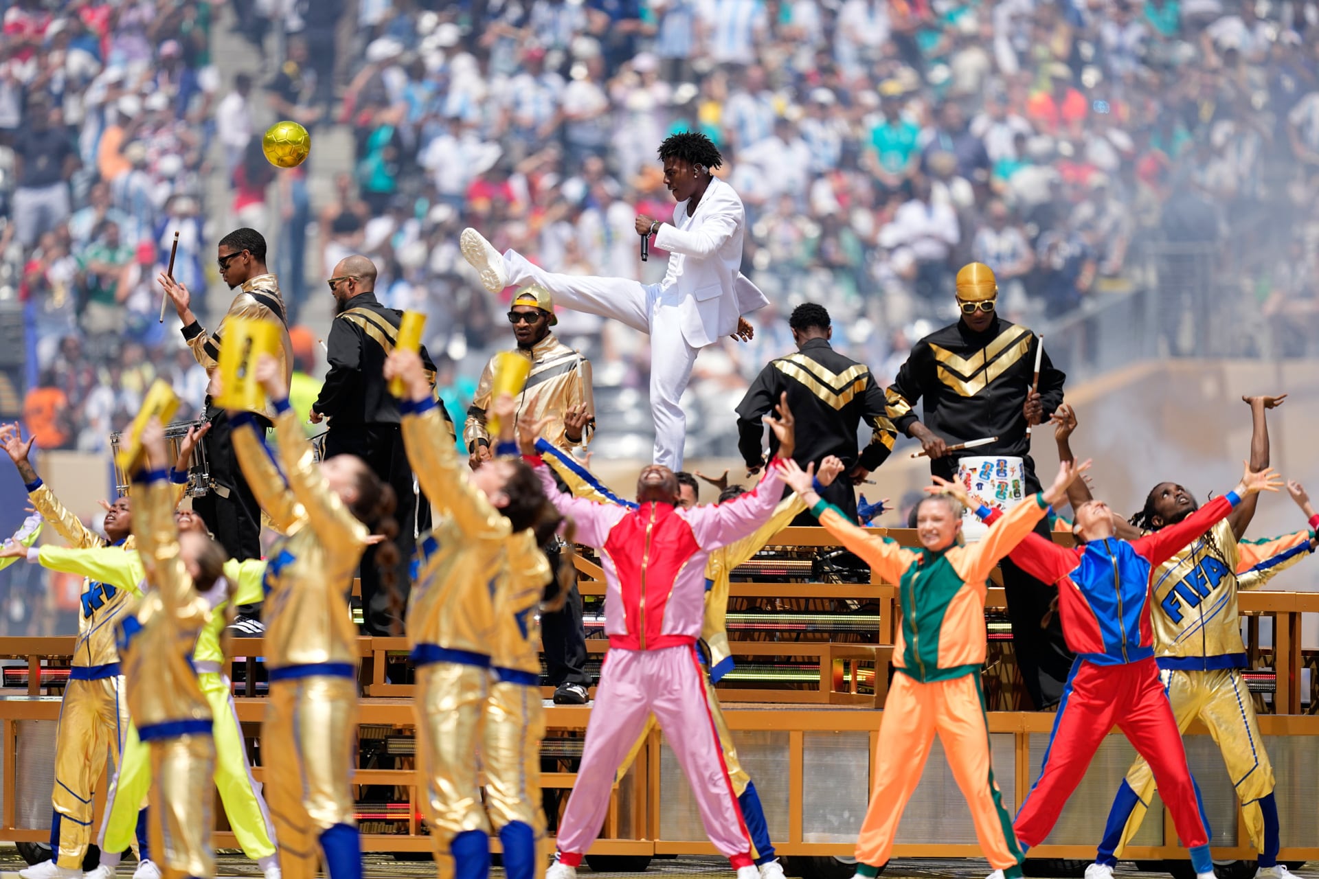 Otra perspectiva del show de IShowSpeed durante la ceremonia de clausura del Mundial 2026 en el estadio East Rutherford, N.J., New York - crédito Ashley Landis/AP Photo