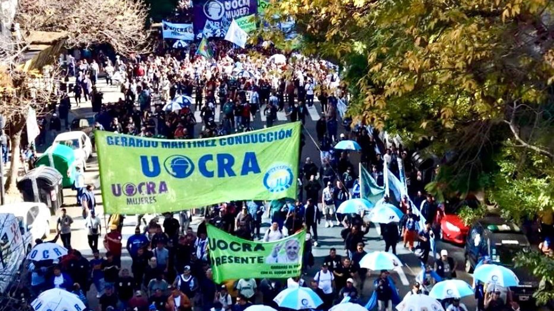La columna de la UOCRA fue una de las más numerosas en la movilización de la CGT