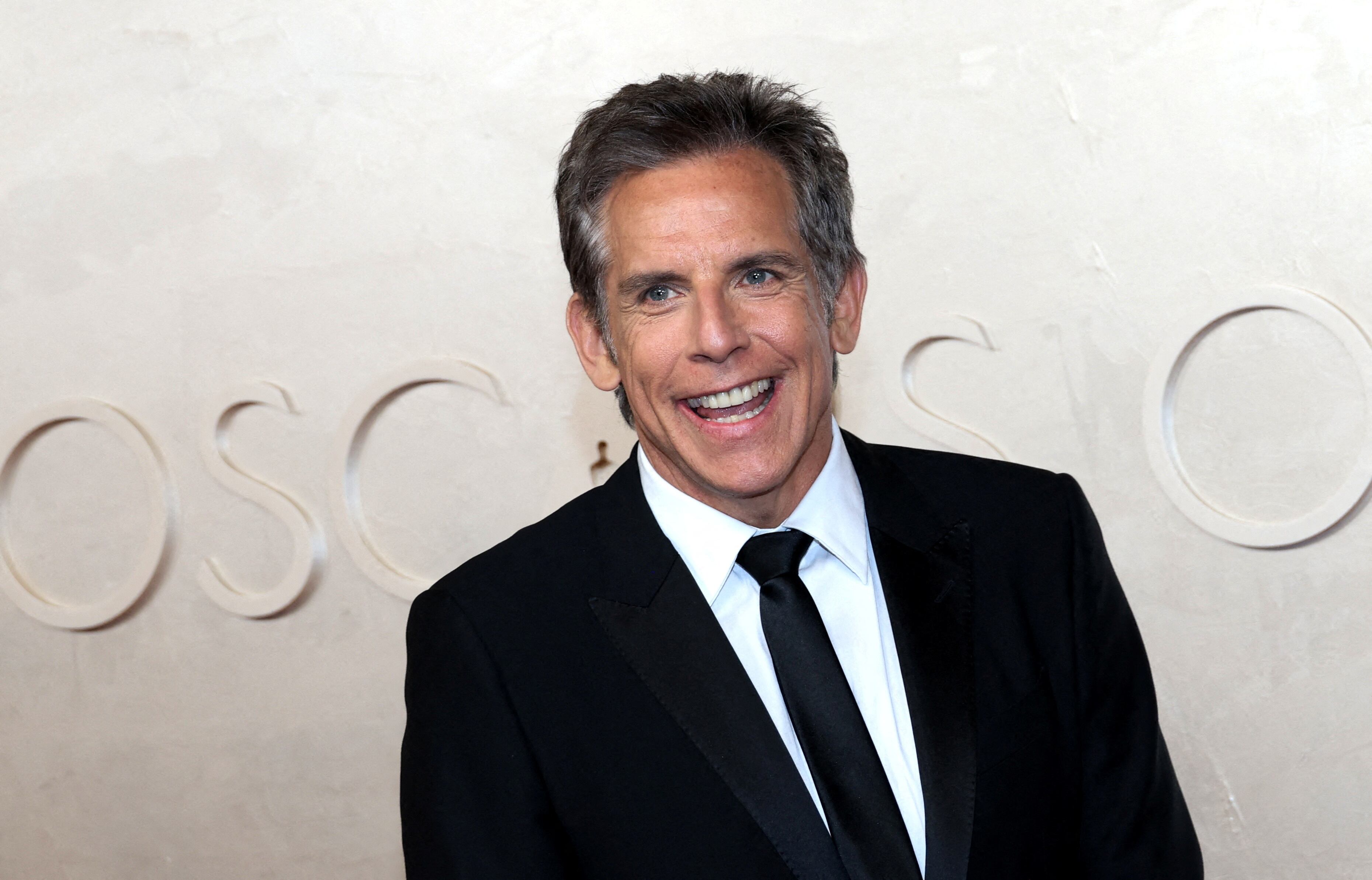 Ben Stiller definió hasta el color del cabello de Helly R: cada elemento visual en Severance responde a una lógica estricta de dirección (REUTERS/Aude Guerrucci)