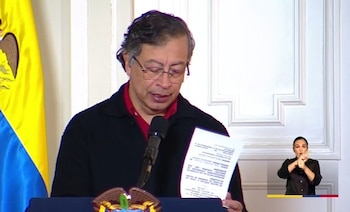 Entrega de archivos del DAS