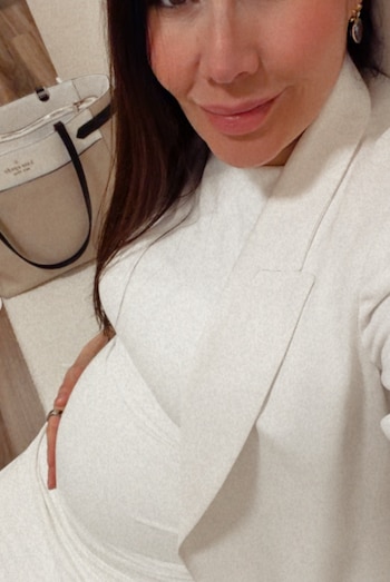 Las imágenes demuestran lo feliz que está por convertirse en madre - crédito María Lara / Instagram