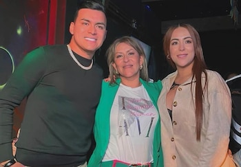 La joven compartió una sentida dedicatoria al cumplirse cinco meses de la muerte del artista - crédito Lina Jiménez / Instagram