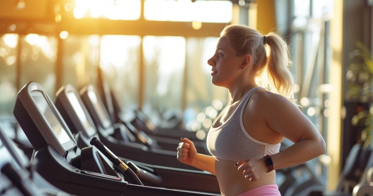 Experta revela que el aumento de peso en mujeres comienza mucho antes de la menopausia