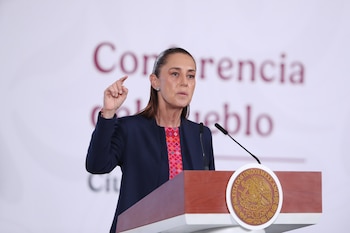 El Gobierno de Claudia Sheinbaum ofreció diálogo y atender solo las demandas magisteriales consideradas posibles. EFE/Mario Guzmán