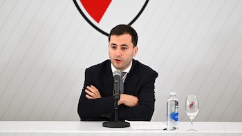En vivo: el presidente de River Plate, Stefano Di Carlo, encabeza una conferencia de prensa