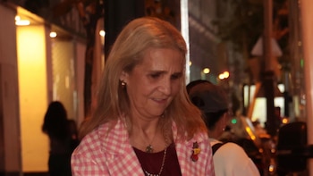 La infanta Elena, su esperada y tajante reacción al ser preguntada por su encuentro con Bárbara Rey