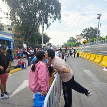 Un postulante se despide de