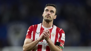El lateral del Athletic Club Iñigo Lekue se retirará a final de temporada