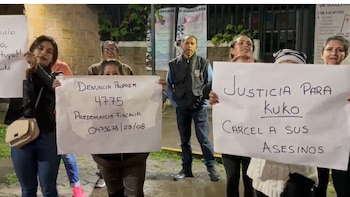 Vecinos se manifestación en calles