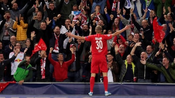 Erling Haaland celebrando un hat-trick