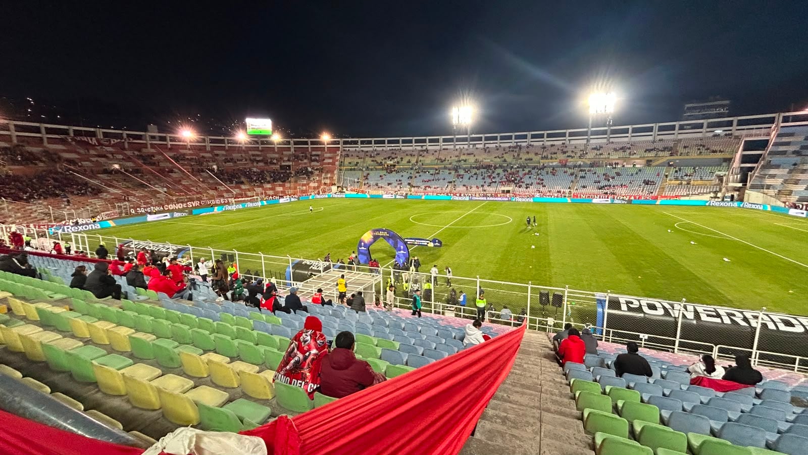 Así luce el estadio Garcilaso de la Vega, a poco de Cienciano vs Botafogo por Copa Sudamericana - Crédito: Marilyn Corrales / Infobae Perú.