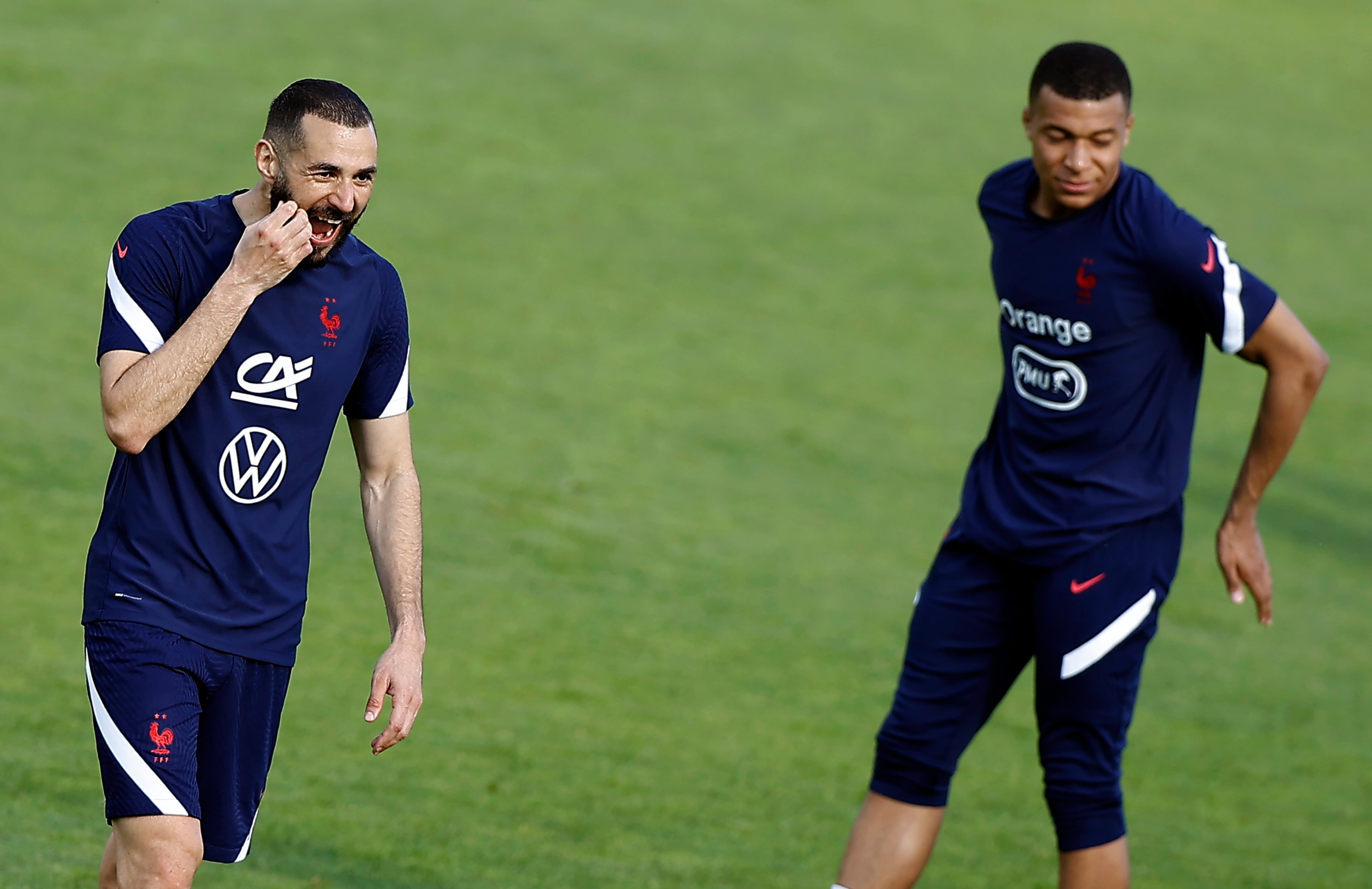 Benzema afirma que el Real Madrid fichó a Mbappé para que marque la diferencia en los partidos clave (EFE/EPA/IAN LANGSDON)