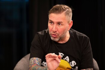 El periodista Emiliano Pinsón (Gastón