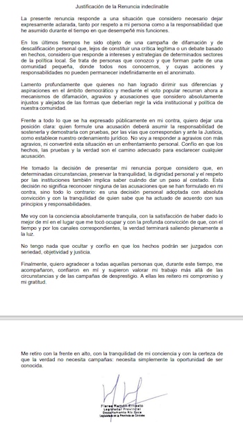 El documento con el que el ex legislador Ernesto Flores confirmó su renuncia (Cba24n)