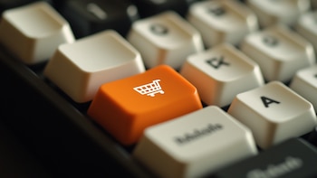 ¿Quién manda a quién? Un estudio revela que la Generación Alfa ya decide casi la mitad de las compras familiares en Perú