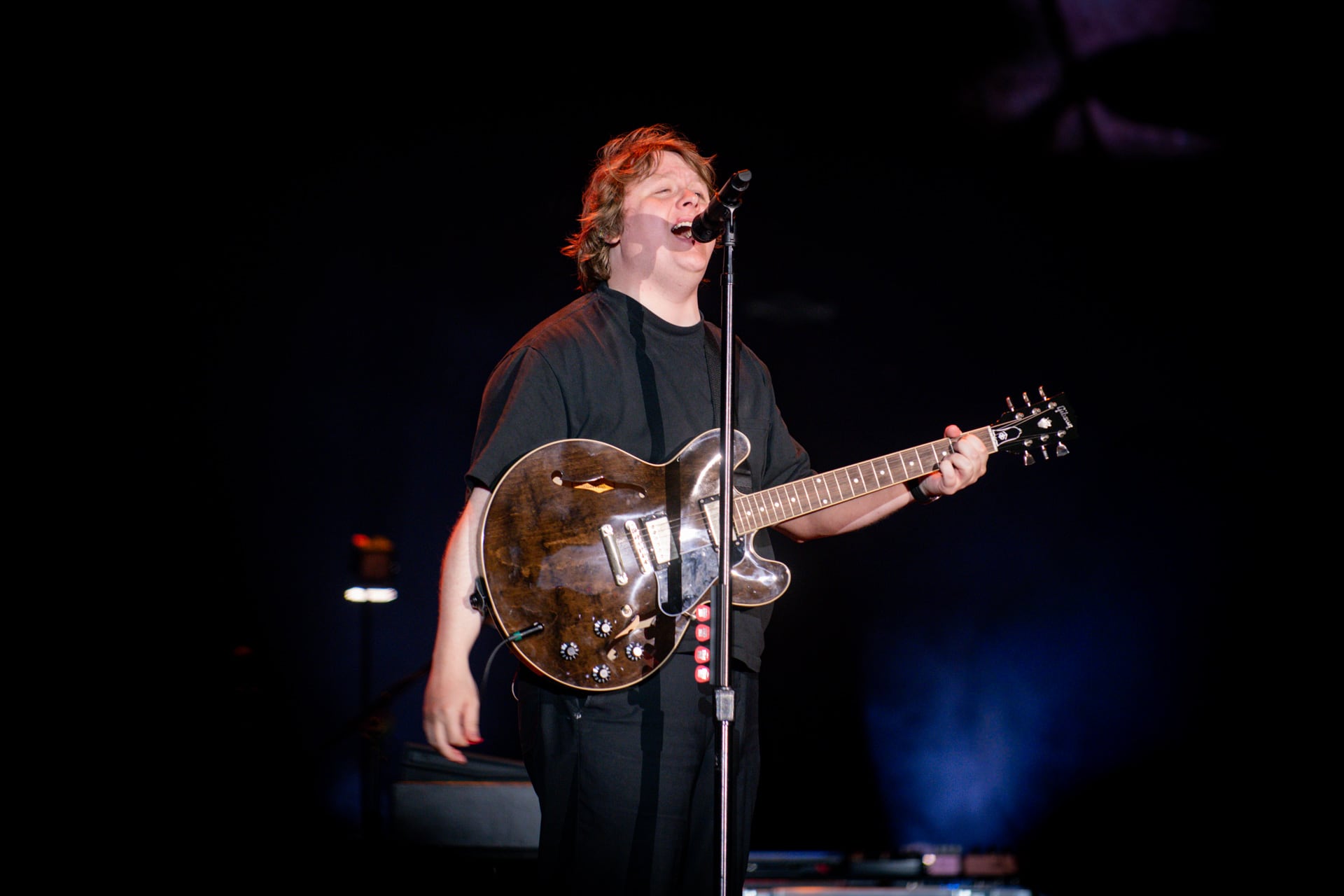 Lewis Capaldi emocionó con sus baladas y su voz inconfundible (Jaime Olivos)