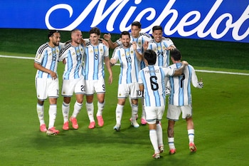 Argentina va en búsqueda de una nueva victoria que le permita clasificar a la siguiente ronda (AP)