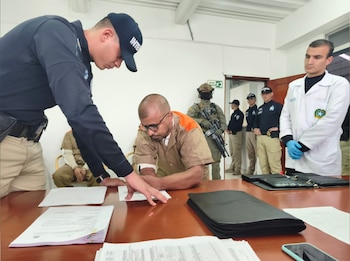 La acusación estadounidense señala que Henao Gutiérrez habría participado en acuerdos para distribuir e importar cinco kilogramos o más de una mezcla que contenía cocaína - crédito Policía Nacional de Colombia