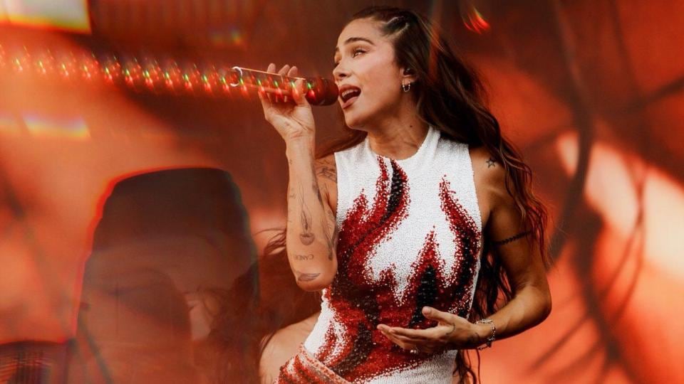 Greeicy celebra con “YAPAQUE” el primer No. 1 de su carrera en Billboard junto a Farruko y Steve Aoki