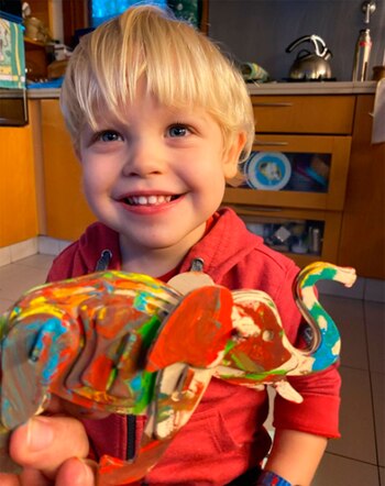 Mirko le regaló un elefante