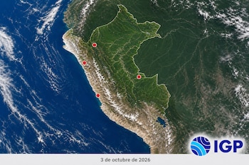 Mapa satelital de Perú con cuatro puntos rojos marcados, el logotipo del Instituto Geofísico del Perú y la fecha 3 de octubre de 2026.
