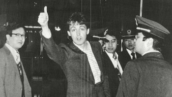 La vez que Paul McCartney casi es llevado a prisión en Japón por posesión de drogas