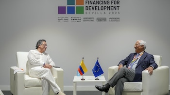 Más de 8.000 colombianos residentes en Andalucía han adquirido nacionalidad española desde 2020, el 35% de ellos en 2025